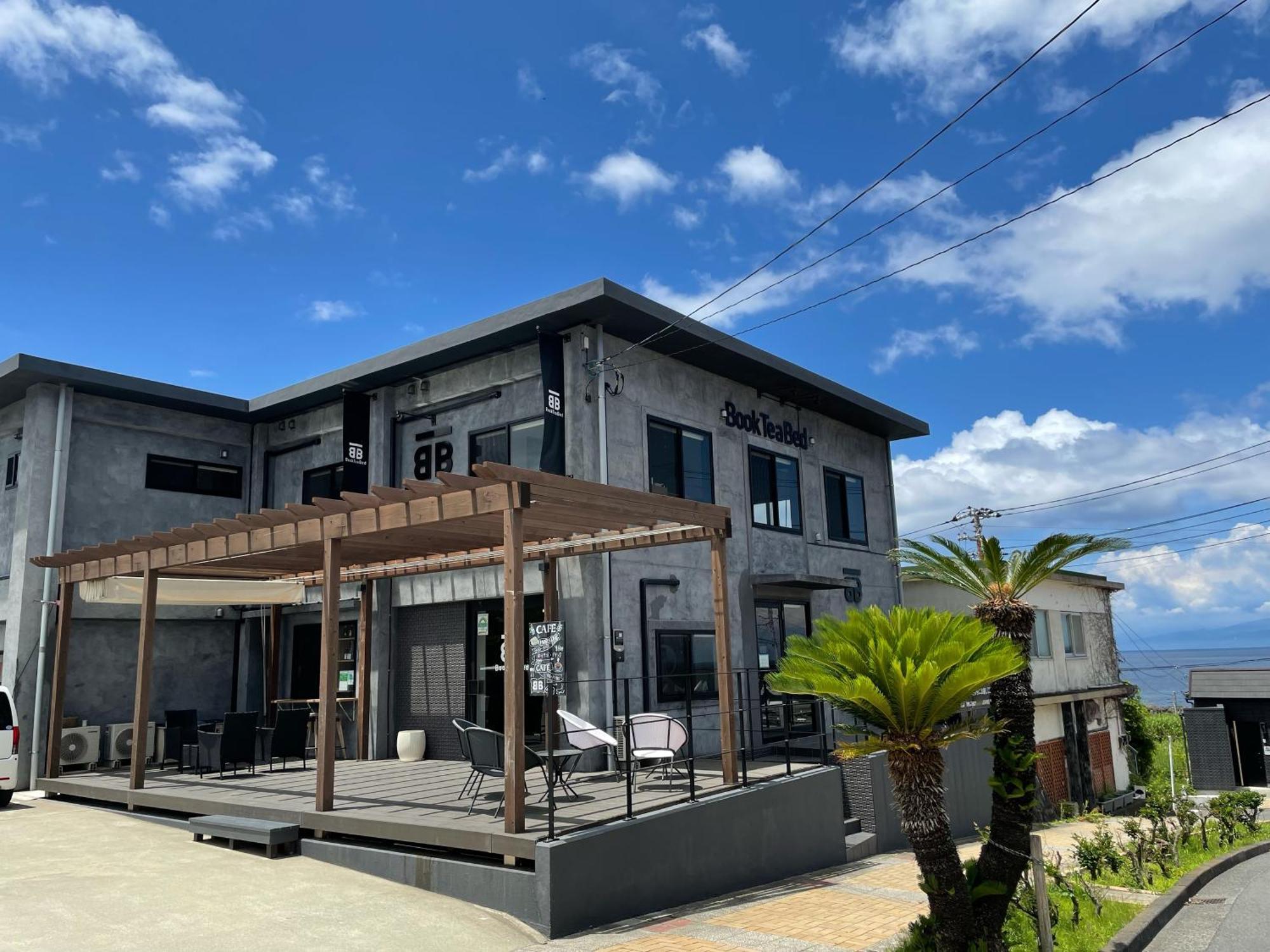 Guest house Book Tea Bed Izuoshima 2*